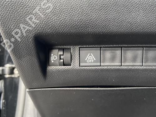 headlight-switch-peugeot-208-ii-ub_-up_-uw_-uj_-2019-32164700 main image