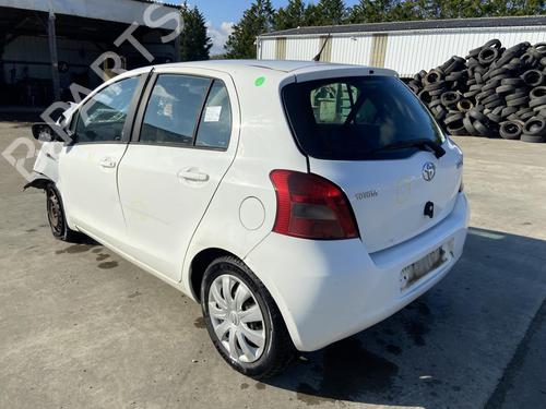 Used Front left door window TOYOTA YARIS (_P9_) 1.4 D-4D (NLP90_, NLP90R) (90 hp) 27105243