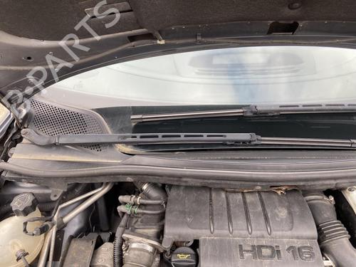 Used Front windshield wiper arm CITROËN C4 I (LC_) 1.6 HDi (90 hp) 27105084