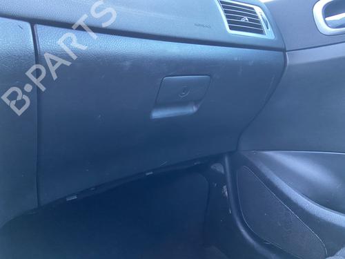 Used Glove box PEUGEOT 307 Break (3E) 1.6 HDi 110 (109 hp) 31128301