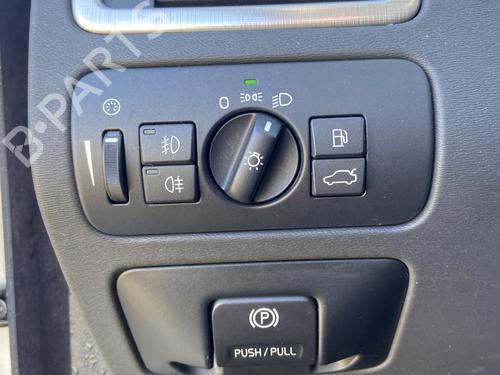 Used Headlight switch Headlight switch VOLVO S80 II (124) D5 (185 hp) 32720786 32720786