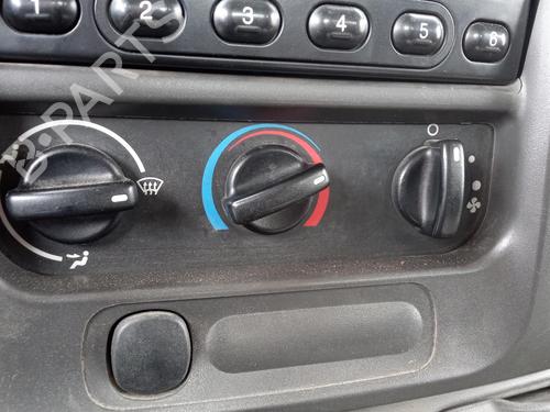 Varmeblæser FORD TRANSIT Platform/Chassis (FM_ _, FN_ _) 2.4 DI (F_A_, F_B_, F_C_, F_D_) (90 hp) 27138035