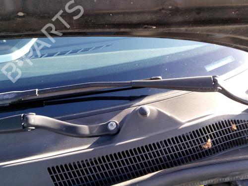 Used Front windshield wiper arm OPEL CORSA D (S07) 1.3 CDTI (L08, L68) (90 hp) 27128524