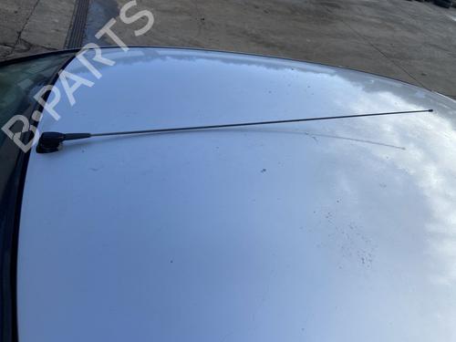 Used Antenna/Base PEUGEOT 206 Hatchback (2A/C) 1.4 i (75 hp) 28730907