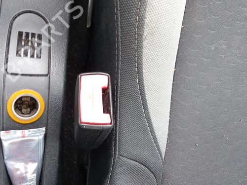 Used Seat buckle RENAULT CLIO III (BR0/1, CR0/1) 1.5 dCi (C/BR0G, C/BR1G) (68 hp) 27111116