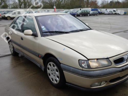 Used Front windshield wiper arm RENAULT SAFRANE II (B54_) 2.2 dT (B54G) (113 hp) 27121039