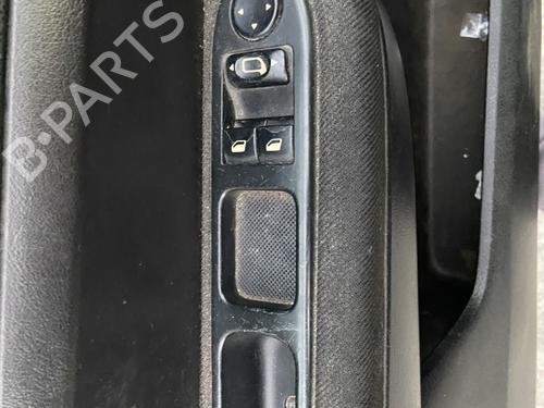 Mando elevalunas delantero izquierdo PEUGEOT 307 Break (3E) 2.0 HDI 110 (107 hp) 30874324