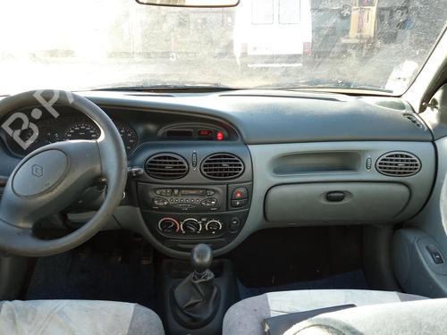 Instrumentbræt RENAULT MEGANE I (BA0/1_) 1.6 e (BA0F, BA0S) (90 hp) 27142922