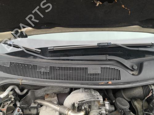 Used Front windshield wiper arm RENAULT MEGANE II Coupé-Cabriolet (EM0/1_) 1.9 dCi (131 hp) 27104873