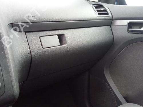 Used Glove box VW TOURAN (1T1, 1T2) 1.9 TDI (105 hp) 27145654