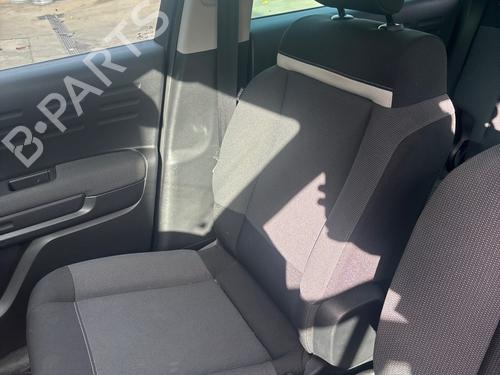 Sæde højre fortil Sæde højre fortil CITROËN C3 AIRCROSS II (2R_, 2C_) 1.5 BlueHDi 100 (2CYHYJ) (102 hp) 39760896 39760896