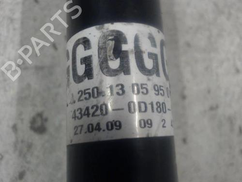 Used Left front driveshaft Left front driveshaft TOYOTA YARIS (_P9_) 1.4 D-4D (NLP90_, NLP90R) (90 hp) 27122497 27122497