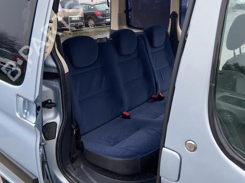 Used Rubber door seal PEUGEOT PARTNER MPV (5_, G_) 1.6 16V (109 hp) 32186047