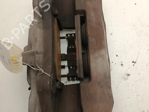 Used Right front brake caliper Right front brake caliper MERCEDES-BENZ C-CLASS Coupe (C205) C 250 d (205.308) (204 hp) 33960841 33960841