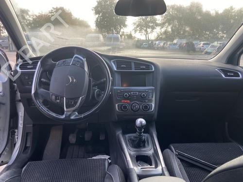 Used Dashboard CITROËN C4 II (NC_) 1.6 HDi 115 (114 hp) 29271846