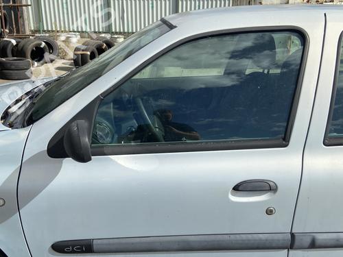 Dør rude ventre foran RENAULT CLIO II (BB_, CB_) 1.5 dCi (B/CB07) 8200143476