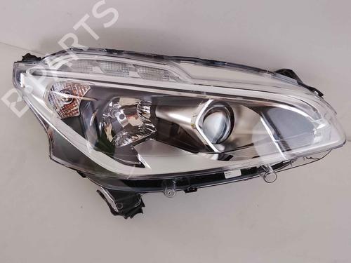 Used Right headlight PEUGEOT 208 I (CA_, CC_) 1.6 HDi / BlueHDi 75 (75 hp) 28046774