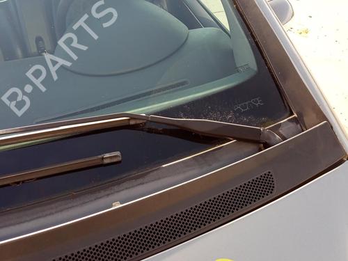 Used Front windshield wiper arm MERCEDES-BENZ A-CLASS (W168) A 190 (168.032, 168.132) (125 hp) 27136327