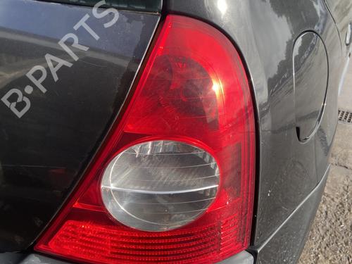 Używane Lampa tylna prawa RENAULT CLIO II (BB_, CB_) 1.5 dCi (B/CB07) (65 hp) 29725743