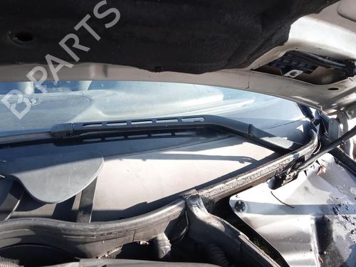 Used Front wiper motor MERCEDES-BENZ C-CLASS (W203) C 220 CDI (203.008) (150 hp) 27102187