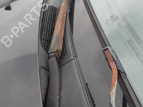 Front windshield wiper arm KIA SORENTO I (JC) 2.5 CRDi 4WD | BP27119934C143 