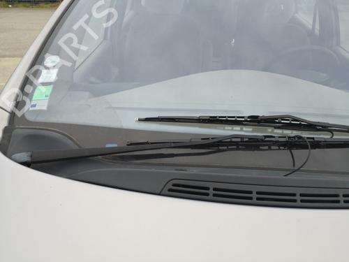 Used Front windshield wiper arm CITROËN XSARA PICASSO (N68) 1.8 16V (115 hp) 27104702