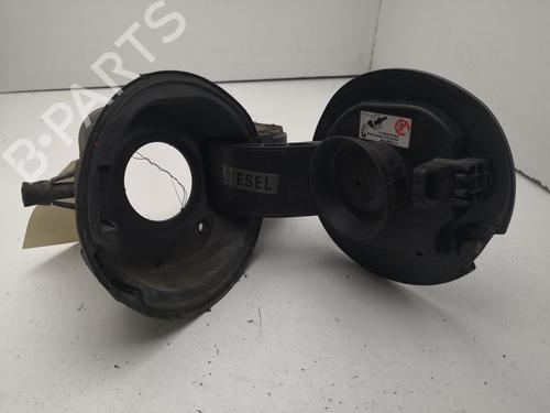 fuel-flap-renault-megane-iii-hatchback-bz01_-b3_-2008-31803055 main image