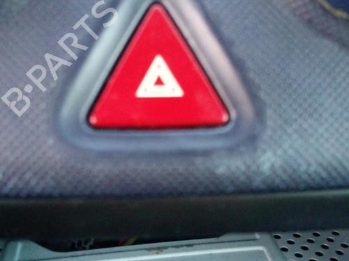 warning-switch-peugeot-1007-km_-2005-27127819 main image