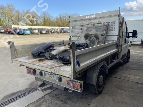 Used Right rear brake caliper Right rear brake caliper PEUGEOT BOXER Van 2.0 BlueHDi 130 (130 hp) 33038681 33038681