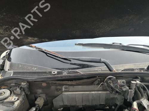 Used Front windshield wiper arm RENAULT SAFRANE II (B54_) 2.5 20V (B54F) (165 hp) 27104535
