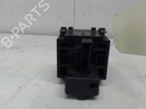 Commande de phare Commande de phare RENAULT LAGUNA III (BT0/1) 1.5 dCi (BT00, BT0A, BT0T, BT1J) (110 hp) 32121653 32121653