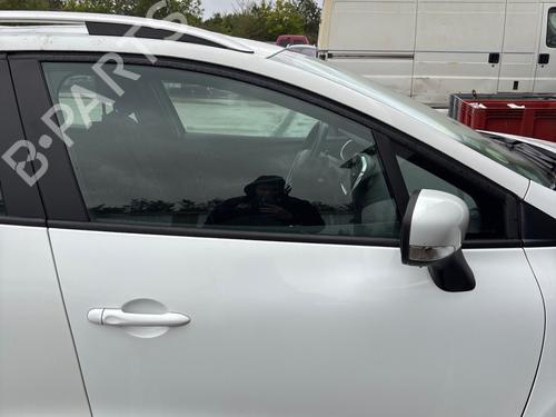 Used Front right exterior door handle Front right exterior door handle RENAULT CLIO IV Grandtour (KH_) 1.5 dCi 75 (75 hp) 40264683 40264683