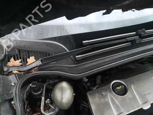 Used Front windshield wiper arm CITROËN C6 (TD_) 2.7 HDi (204 hp) 27130740