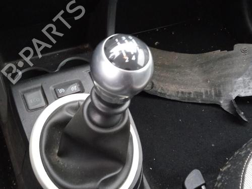 Used Gear lever RENAULT TWINGO III (BCM_, BCA_) 0.9 TCe 90 (BCM9, BCM2) (90 hp) 27100924