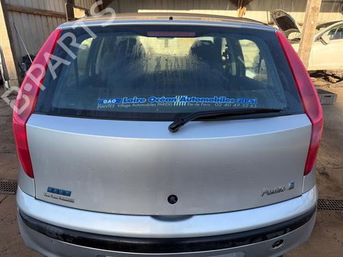 Used Rear wiper motor Rear wiper motor FIAT PUNTO (188_) 1.2 60 (188.030, .050, .130, .150, .230, .250) (60 hp) 40062478 40062478