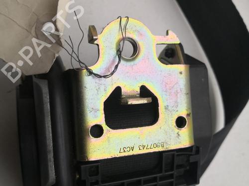 Used Rear right seatbelt Rear right seatbelt PEUGEOT 206 SW (2E/K) 2.0 HDi (90 hp) 27116088 27116088