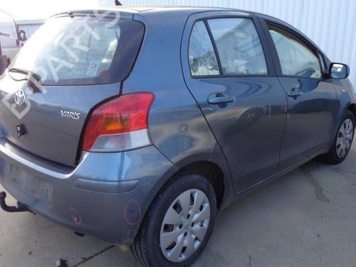 Used Rear right window mechanism TOYOTA YARIS (_P9_) 1.4 D-4D (NLP90_, NLP90R) (90 hp) 27122481