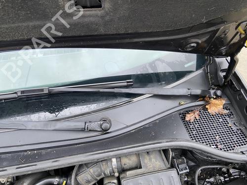 Used Front wiper motor RENAULT CLIO III (BR0/1, CR0/1) 1.5 dCi (BR17, CR17) (86 hp) 32111356