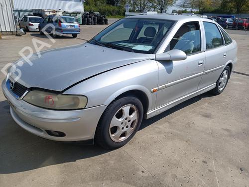 Used Front left lock OPEL VECTRA B Hatchback (J96) 2.0 DTI 16V (F68) (101 hp) 27123740