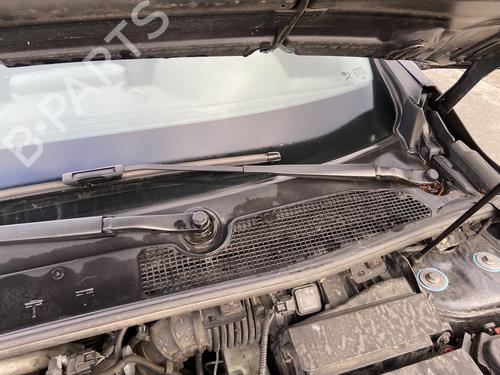 Used Front wiper motor RENAULT MEGANE III Hatchback (BZ0/1_, B3_) 1.5 dCi (BZ09, BZ0D, BZ1W, BZ29, BZ14) (110 hp) 29899016