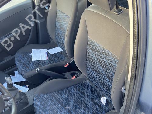 Used Left front seat RENAULT CLIO III (BR0/1, CR0/1) 1.5 dCi (BR17, CR17) (86 hp) 30061067