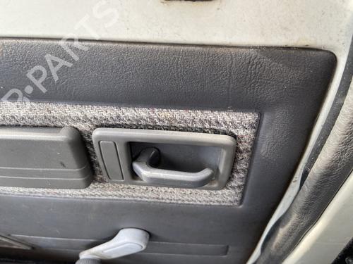 Used Rear left interior door handle PEUGEOT 205 II (20A/C) 1.7 Diesel (60 hp) 28212352