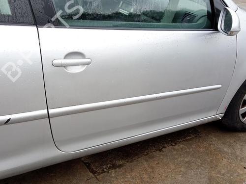 Used Front right door window VW GOLF V (1K1) 2.0 TDI (170 hp) 27100707