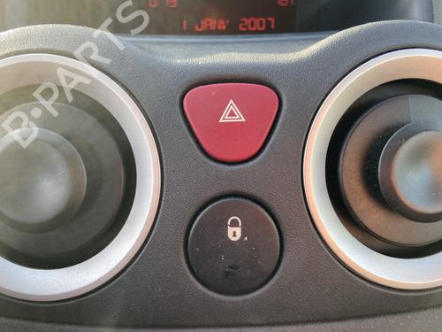 warning-switch-citroen-c3-i-fc_-fn_-2002-2003-2004-2005-2006-2007-2008-2009-2010-2011-2012-2013-32483363 main image