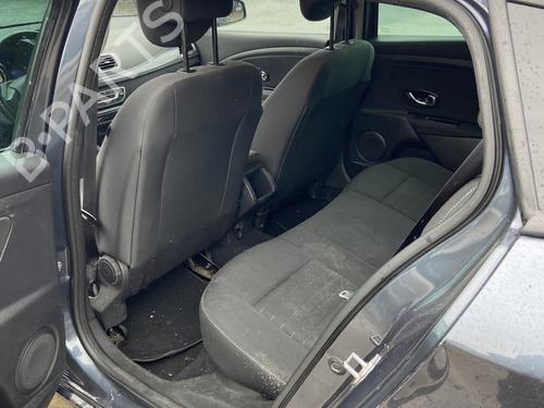 Used Rubber door seal RENAULT MEGANE III Grandtour (KZ0/1) 1.5 dCi (KZ09, KZ0D, KZ1G, KZ29, KZ14, KZ1W, KZ10, KZ1F,... (110 hp) 32030502