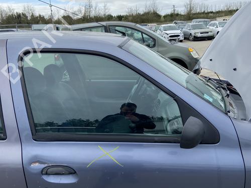 Used Front right door window Front right door window RENAULT CLIO II (BB_, CB_) 1.2 (BB0A, BB0F, BB10, BB1K, BB28, BB2D, BB2H, CB0A,... (58 hp) 33044649 33044649