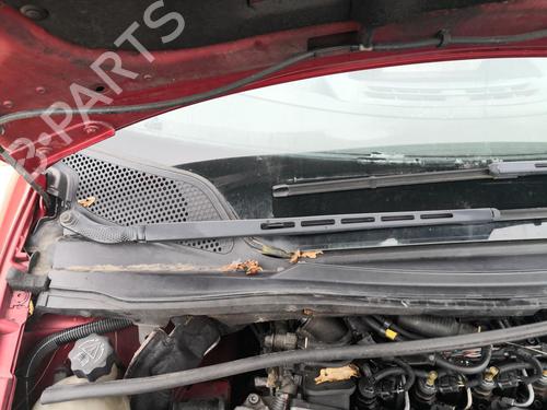 Used Front windshield wiper arm CITROËN C4 I (LC_) 1.6 HDi (109 hp) 27130262