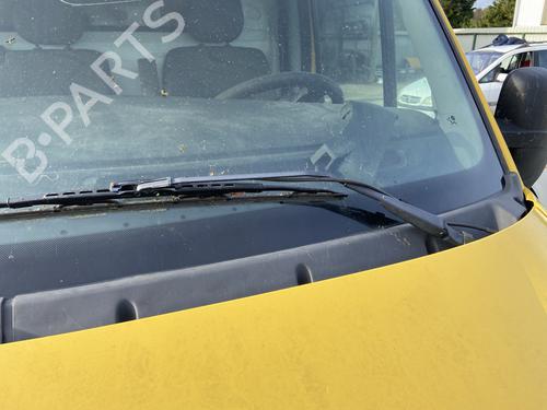 Used Front windshield wiper arm RENAULT MASTER II Van (FD) 2.5 dCi (FD02) (101 hp) 31672325