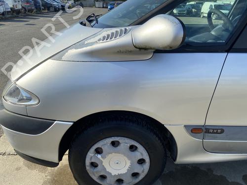 Used Left front fenders RENAULT ESPACE III (JE0_) 2.2 12V TD (JE0E, JE0H, JE0P) (113 hp) 29026739