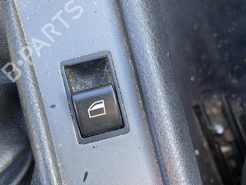 Used Right front window switch Right front window switch 38926243 38926243